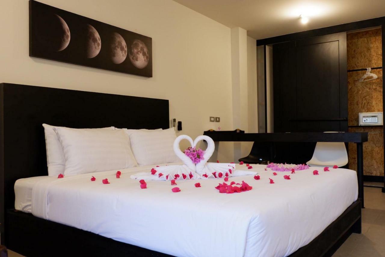 Beam House Hotel Patong Buitenkant foto