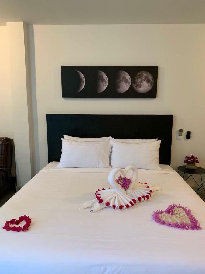 Beam House Hotel Patong Buitenkant foto