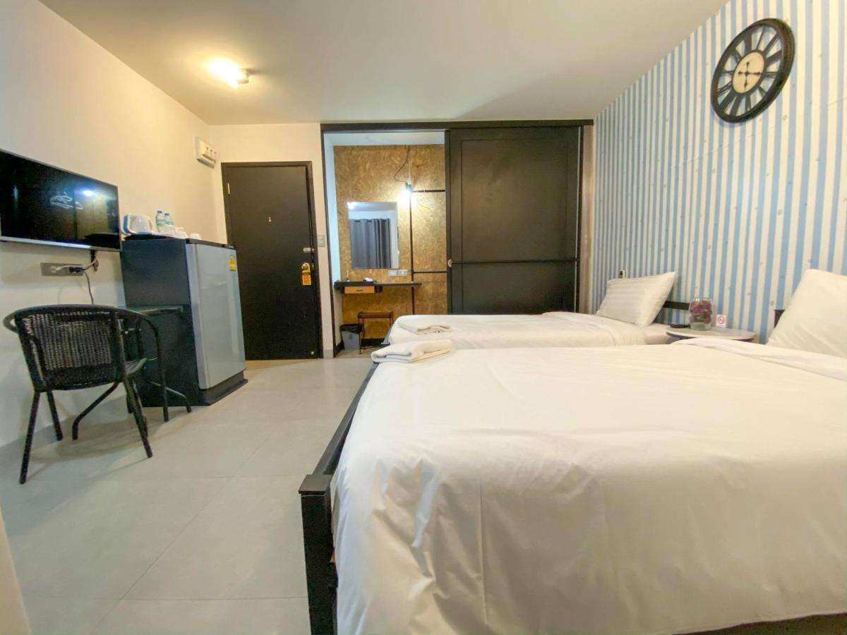 Beam House Hotel Patong Buitenkant foto