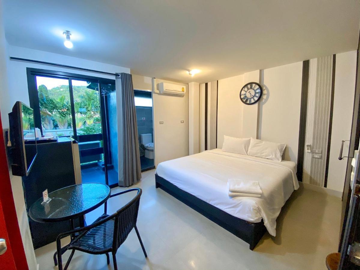 Beam House Hotel Patong Buitenkant foto