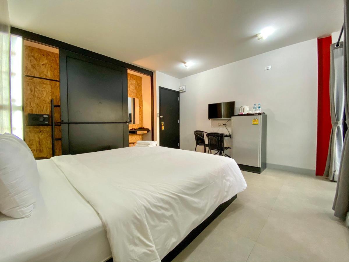 Beam House Hotel Patong Buitenkant foto