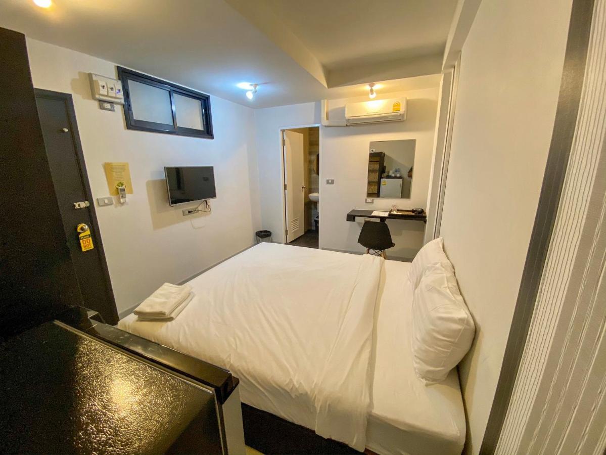 Beam House Hotel Patong Buitenkant foto