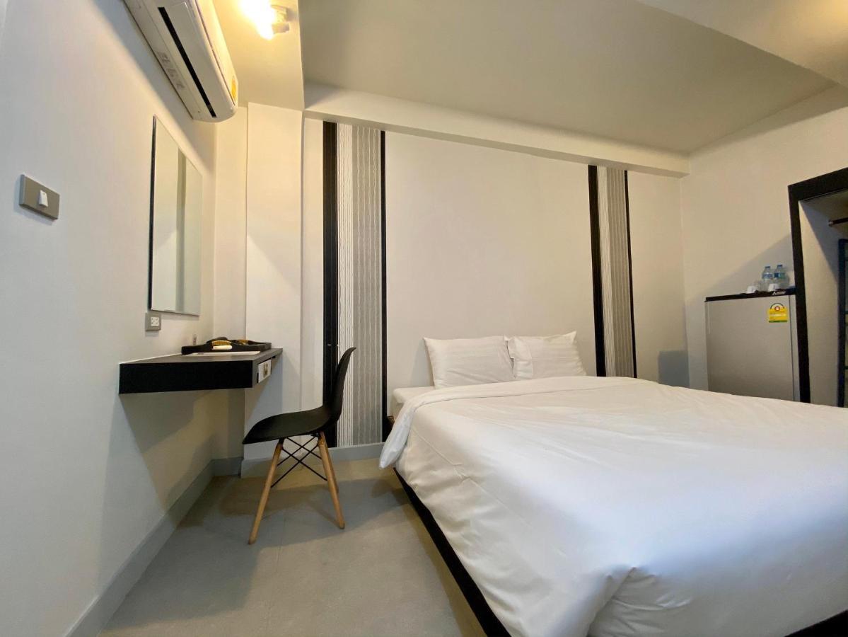 Beam House Hotel Patong Buitenkant foto